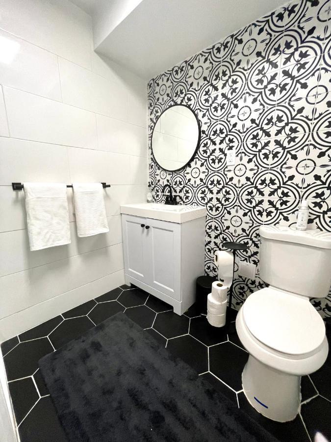 Modern With Parking & Quick Ride To Manhattan Appartamento