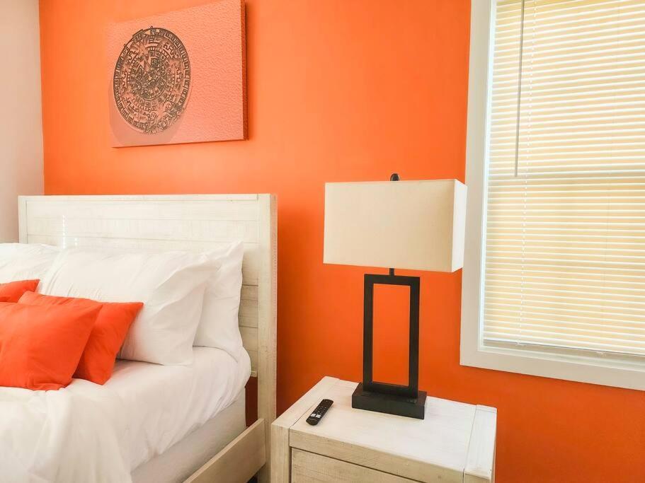 A New Splash Of Color In The Heart Of Queens Ferienhaus New York