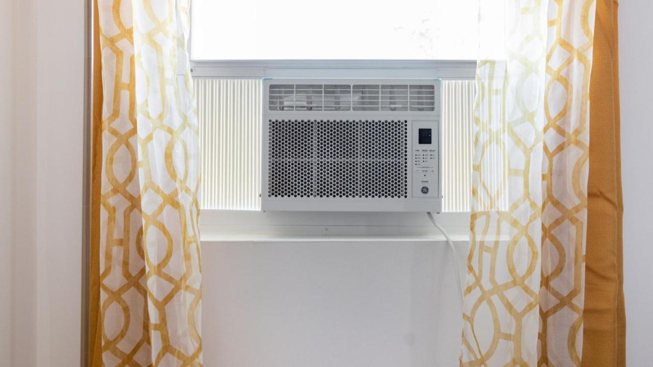 Lovely 3-br In Queens, Near Rockaway Appartement