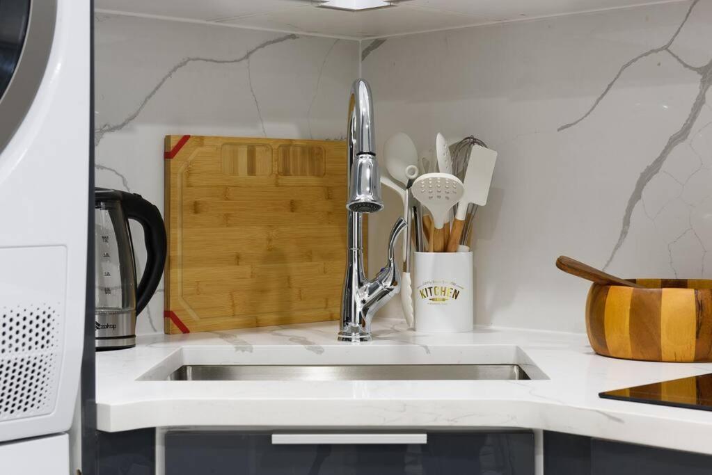 75-2c Furnished 1br W D Elev Wd Park Appartement *