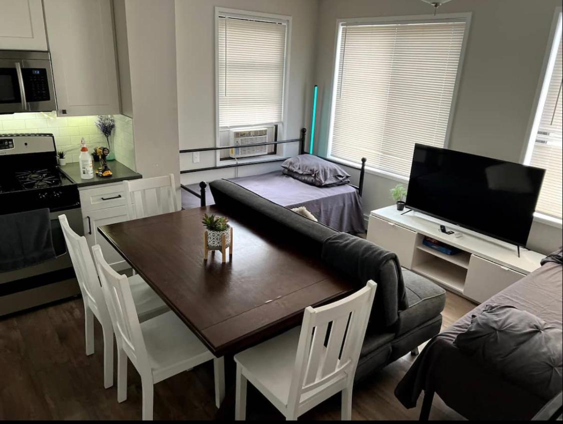Apartamento 145 St Queens Near Jfk, Lga, & Citi Field, Free Parking In The Backyard 646-667-6696 Nueva York