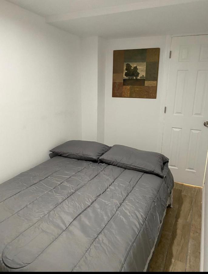 145 St Queens Near Jfk, Lga, & Citi Field, Free Parking In The Backyard 646-667-6696 Nueva York