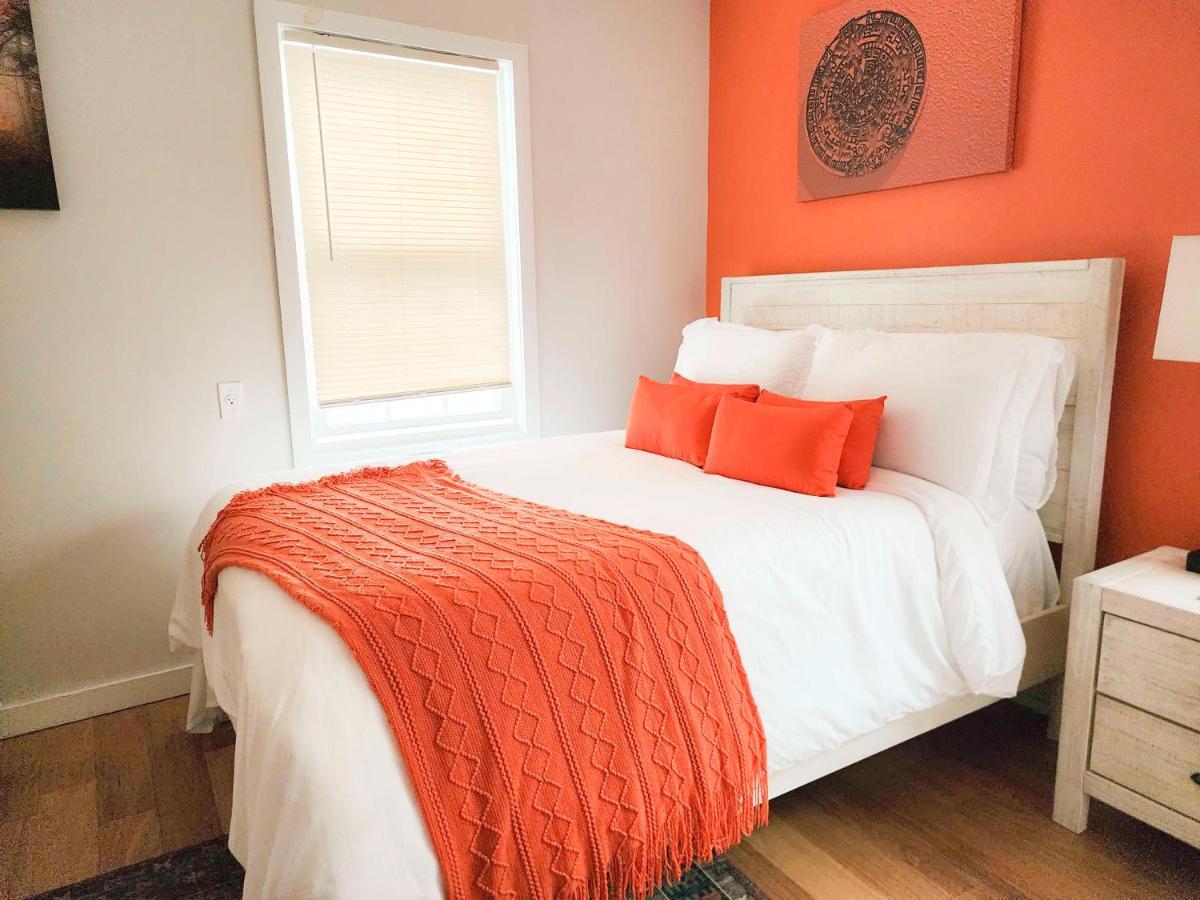 A New Splash Of Color In The Heart Of Queens Ferienhaus New York
