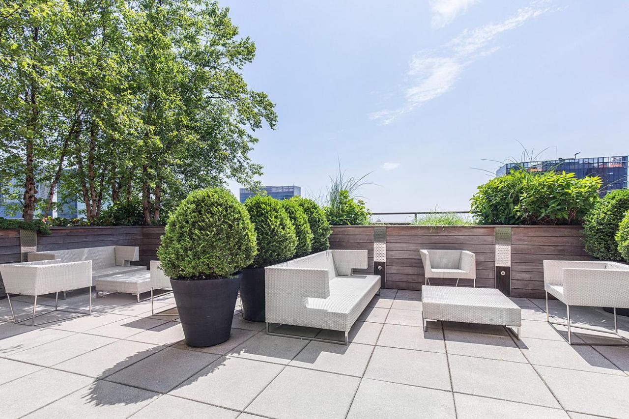 Murray Hill 1br W Doorman Gym Pool Parking Nyc-583 Lejlighed