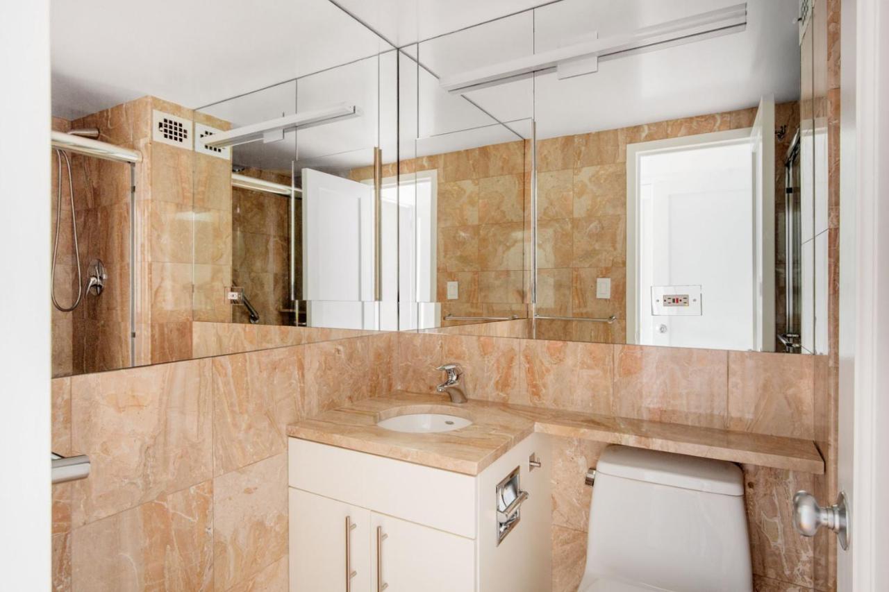 Ues 3br W Balcony Doorman Nr Park Nyc-1192 *
