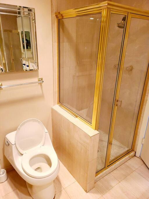 Appartement Spacious 3 Level Condo/townhouse, Free Parking.
