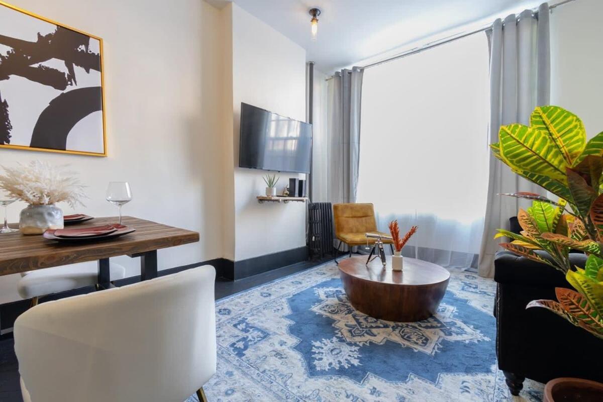 E10-1 Designer East Village Townhouse 1br Apartamento Nueva York