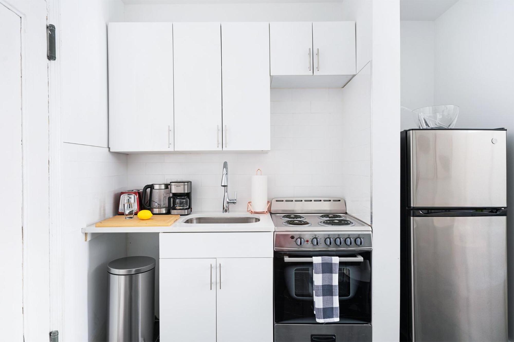 Appartamento 444-4f Newly Renovated 1br In Midtown West New York