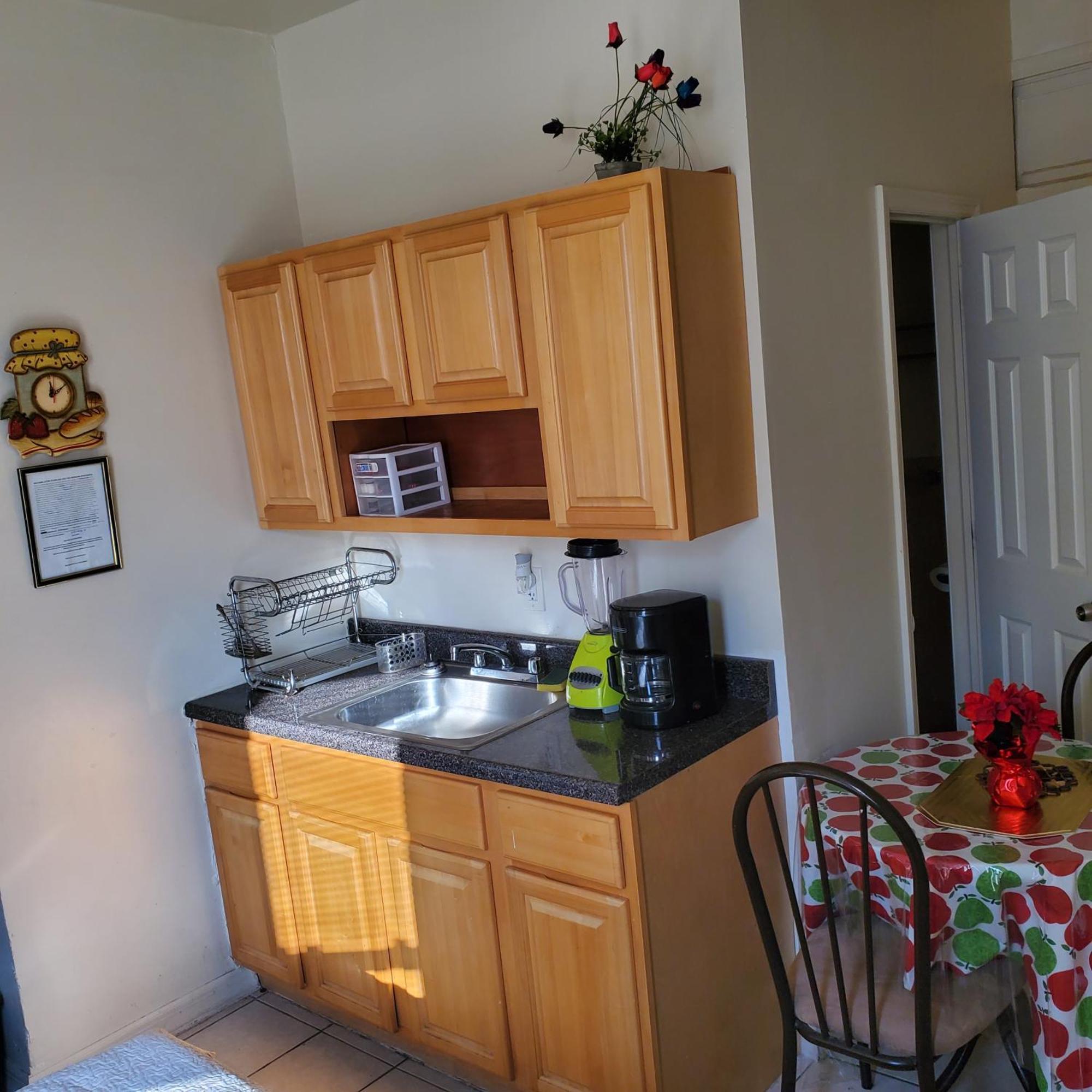One Bedroom Appartement *