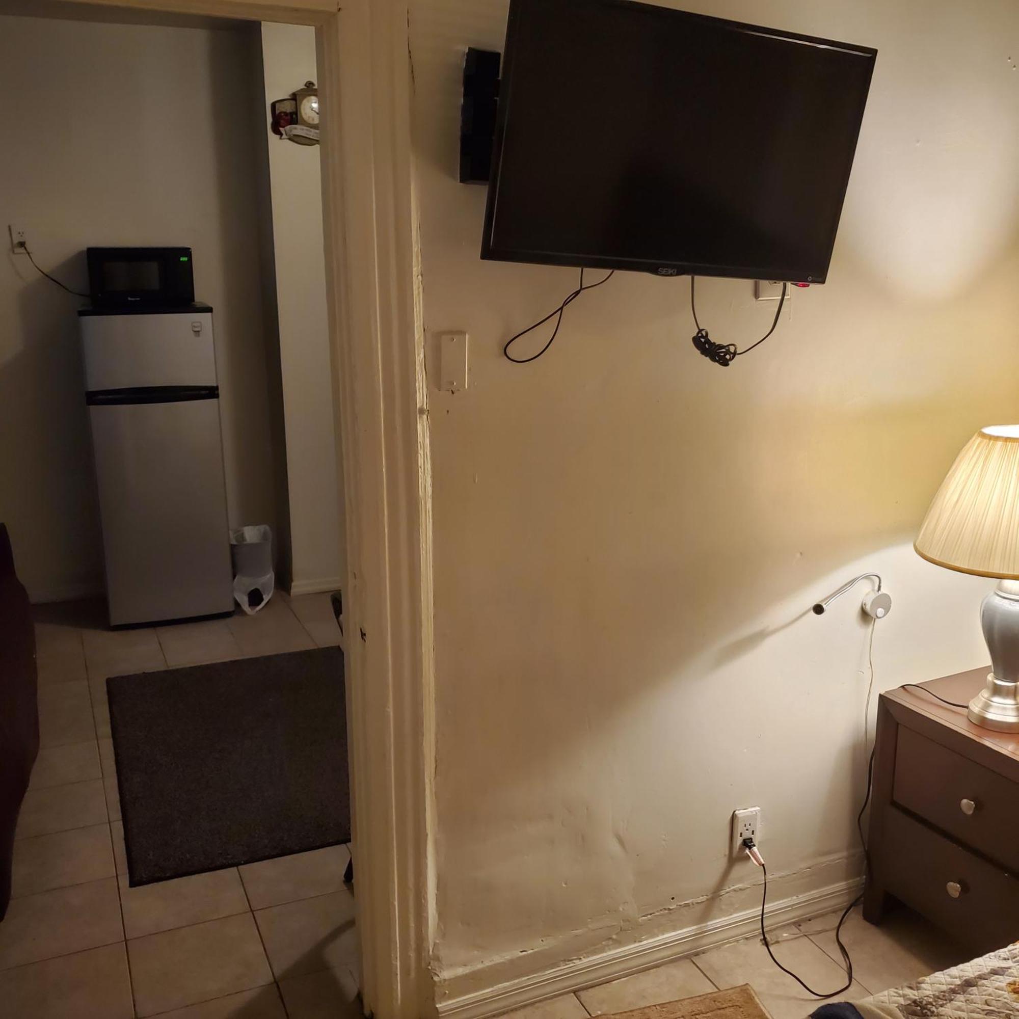 One Bedroom Appartement *