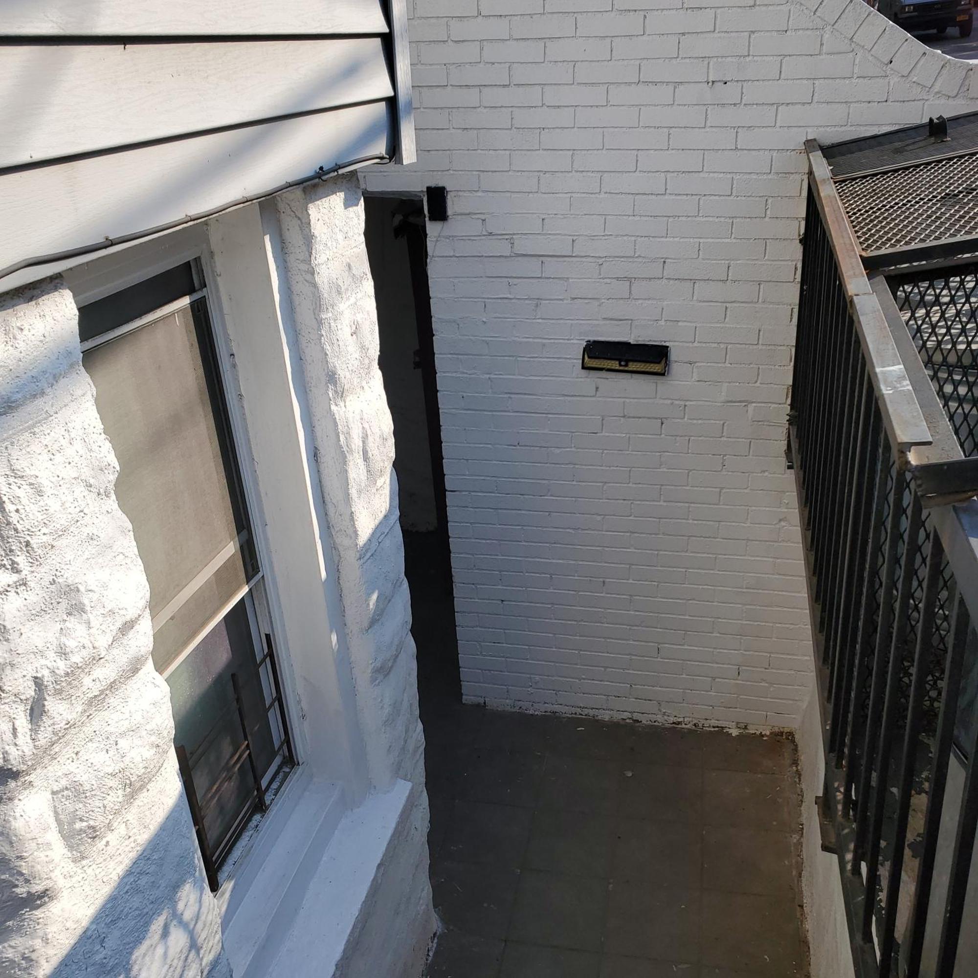 One Bedroom Appartement