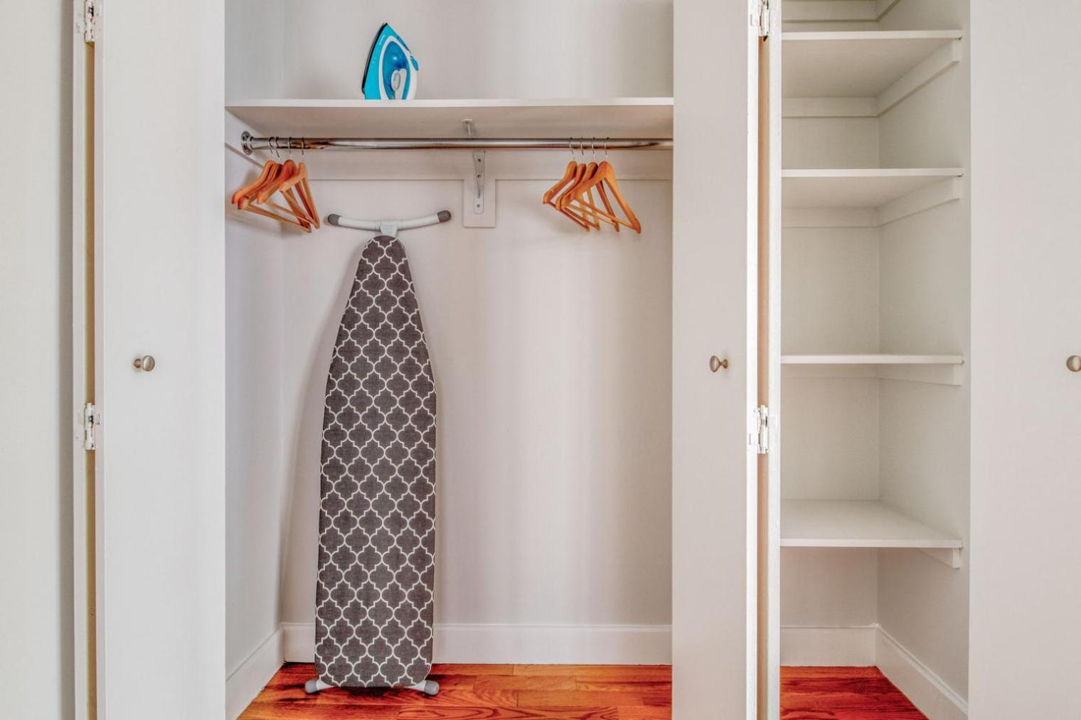 Midtown 1br W Doorman Gym Nr Times Square Nyc-1208 Appartement