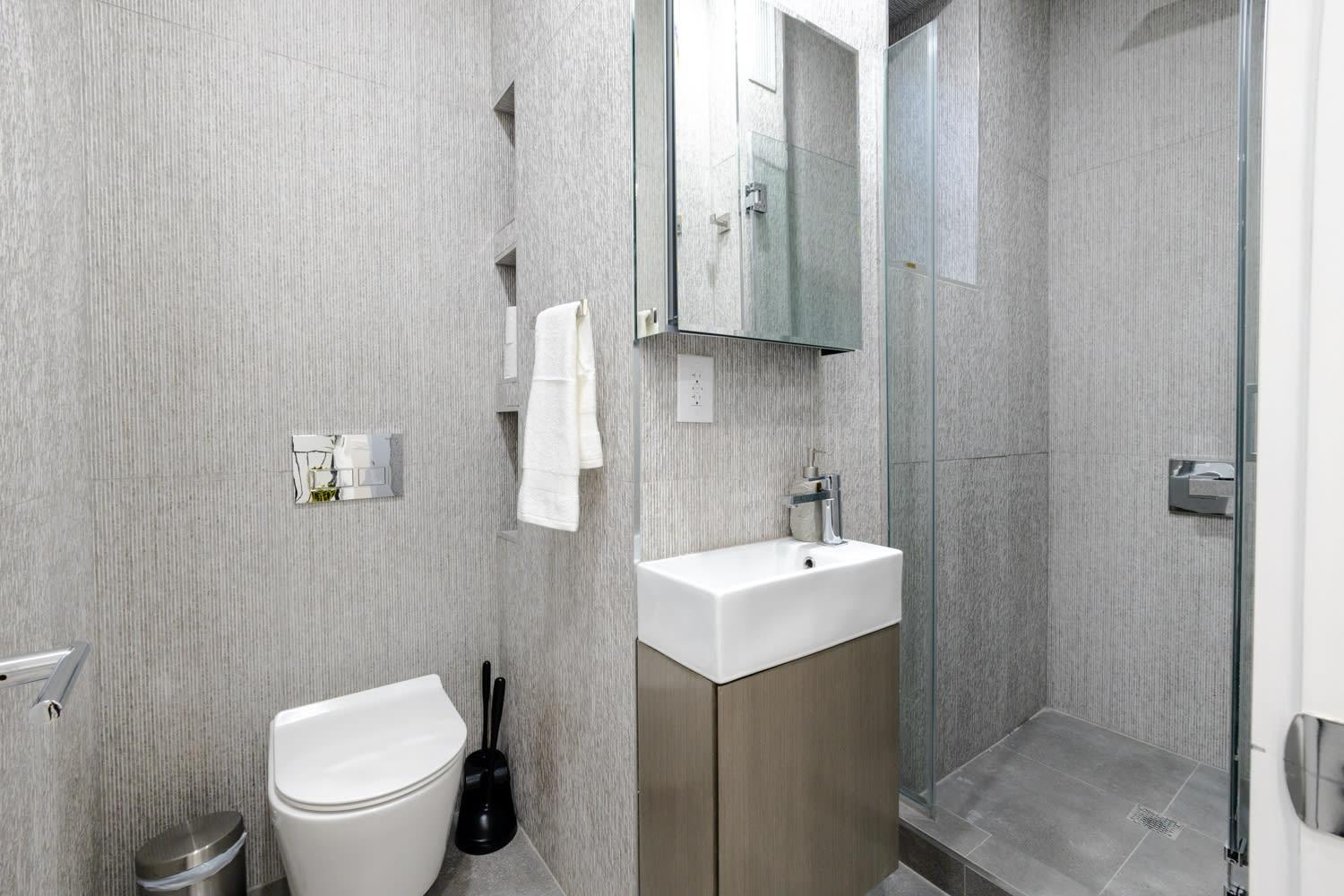 170-g 3br Duplex With Private Yard In E Village Appartement