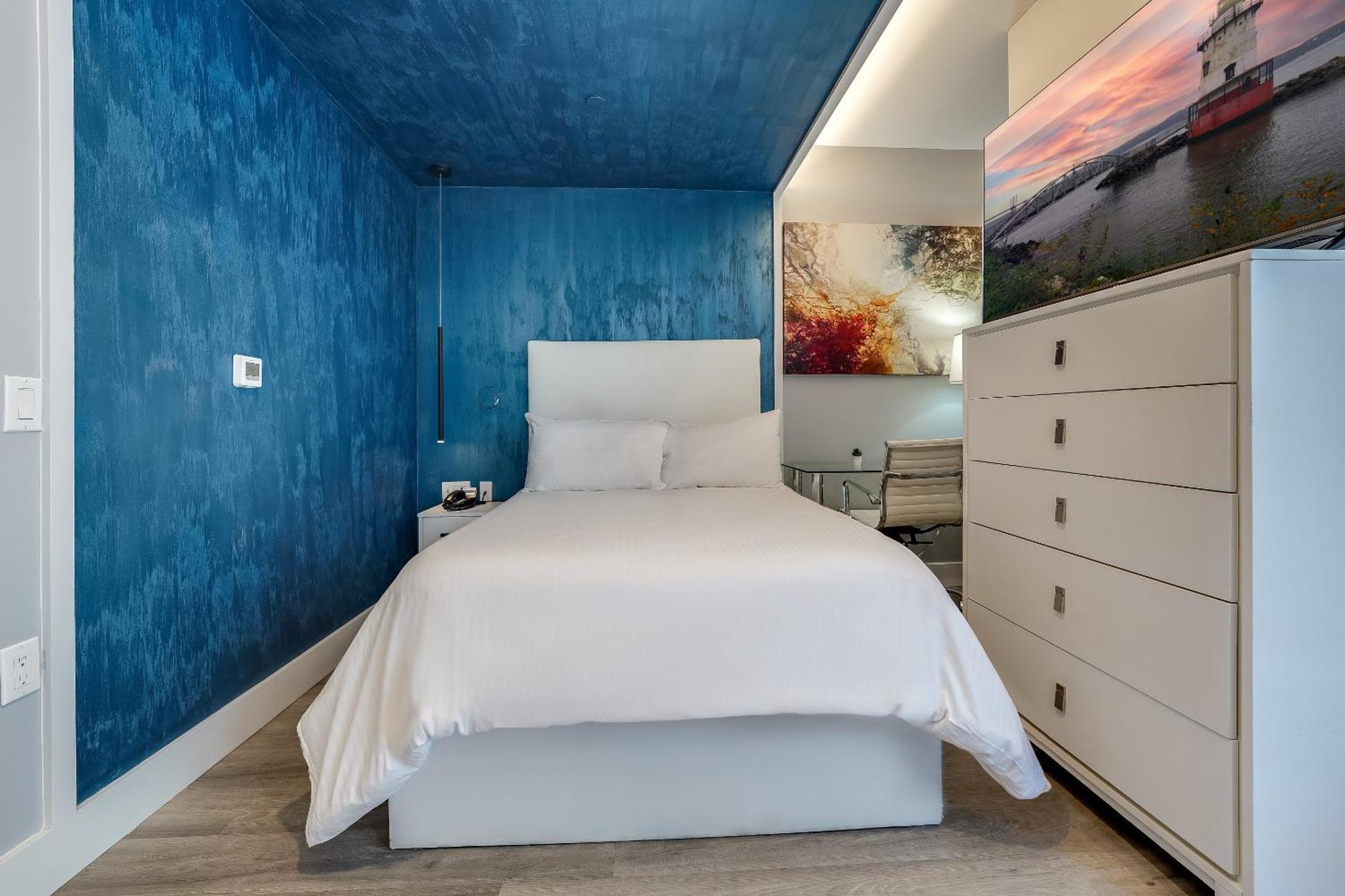 Global Luxury At The Arches Hotel New York City