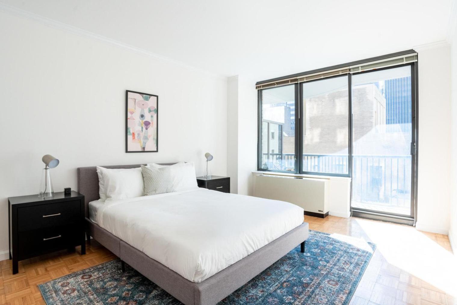 Midtown East 2br W Doorman Gym Nr Bloomingdales Nyc-1352 Lejlighed