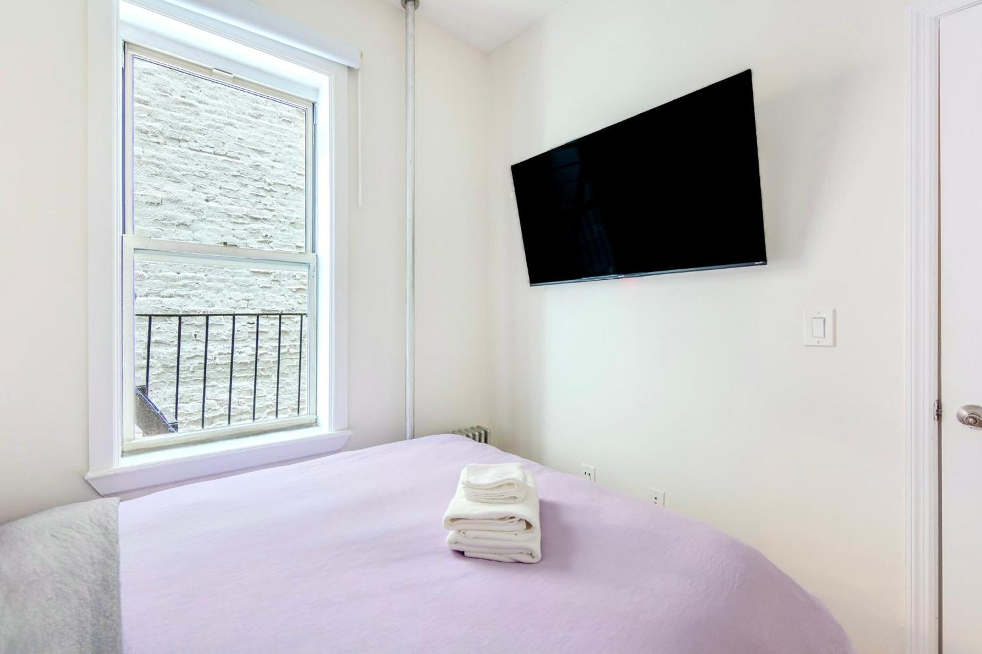 2 Bedroom Cozy Heaven In China Town Appartement *