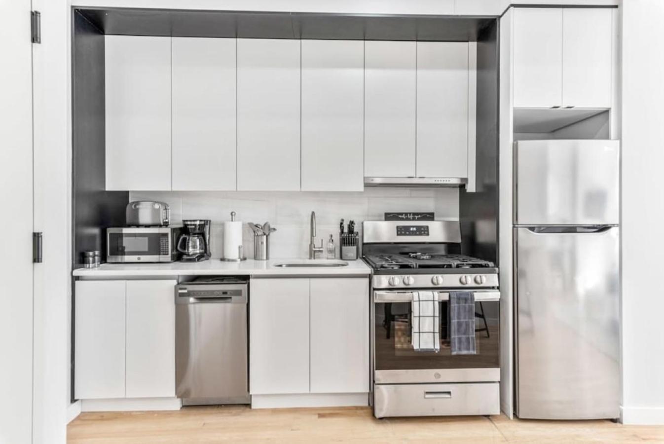 Apartamento Studio W Charming Juliet Balcony In Upper East