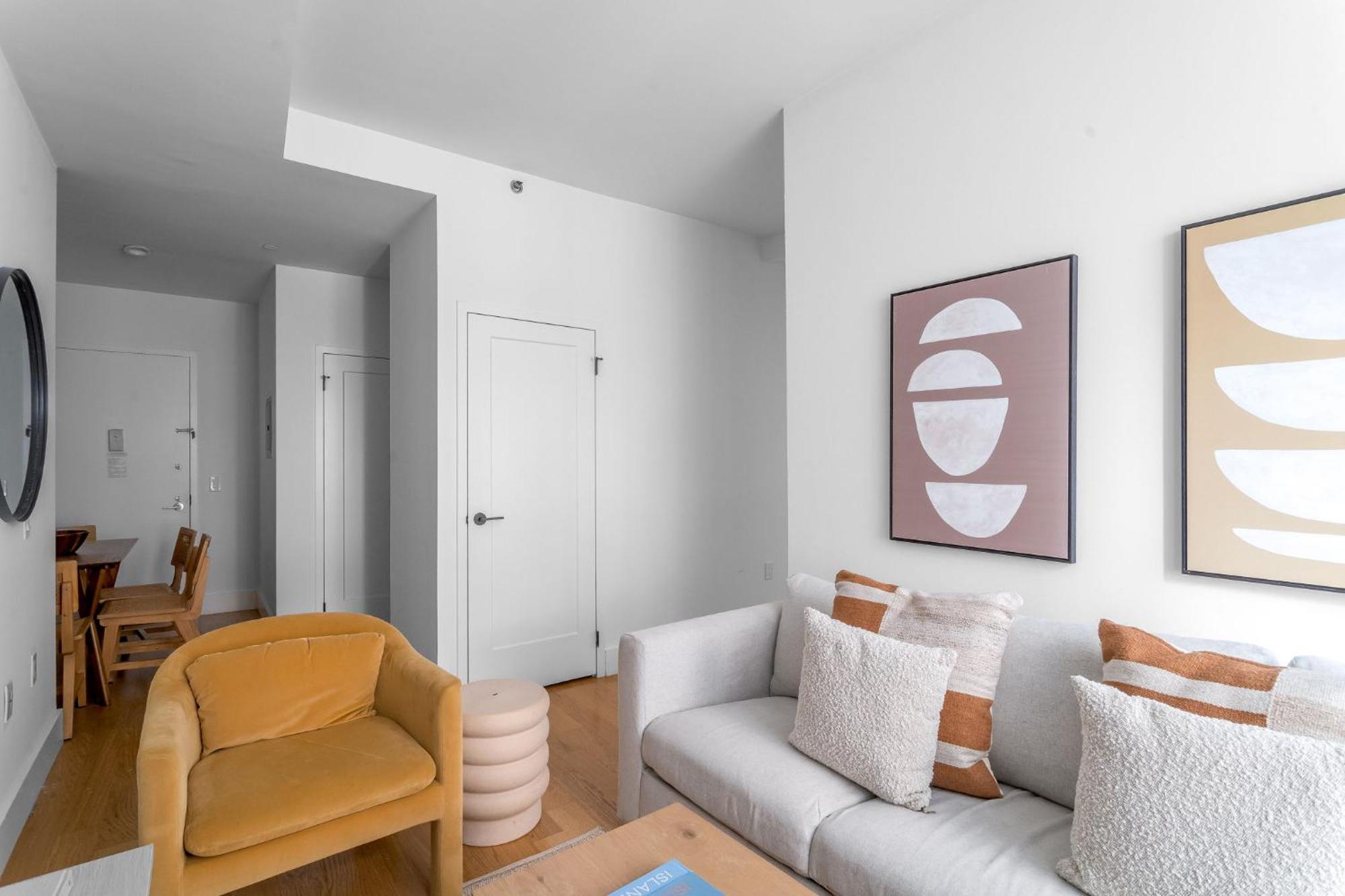 Comfort And Charm 2br 1bath *