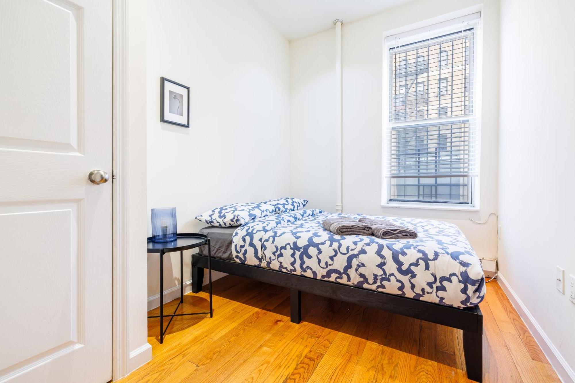 Apartment Enjoy Easy Access To The Heart Of Uws New York