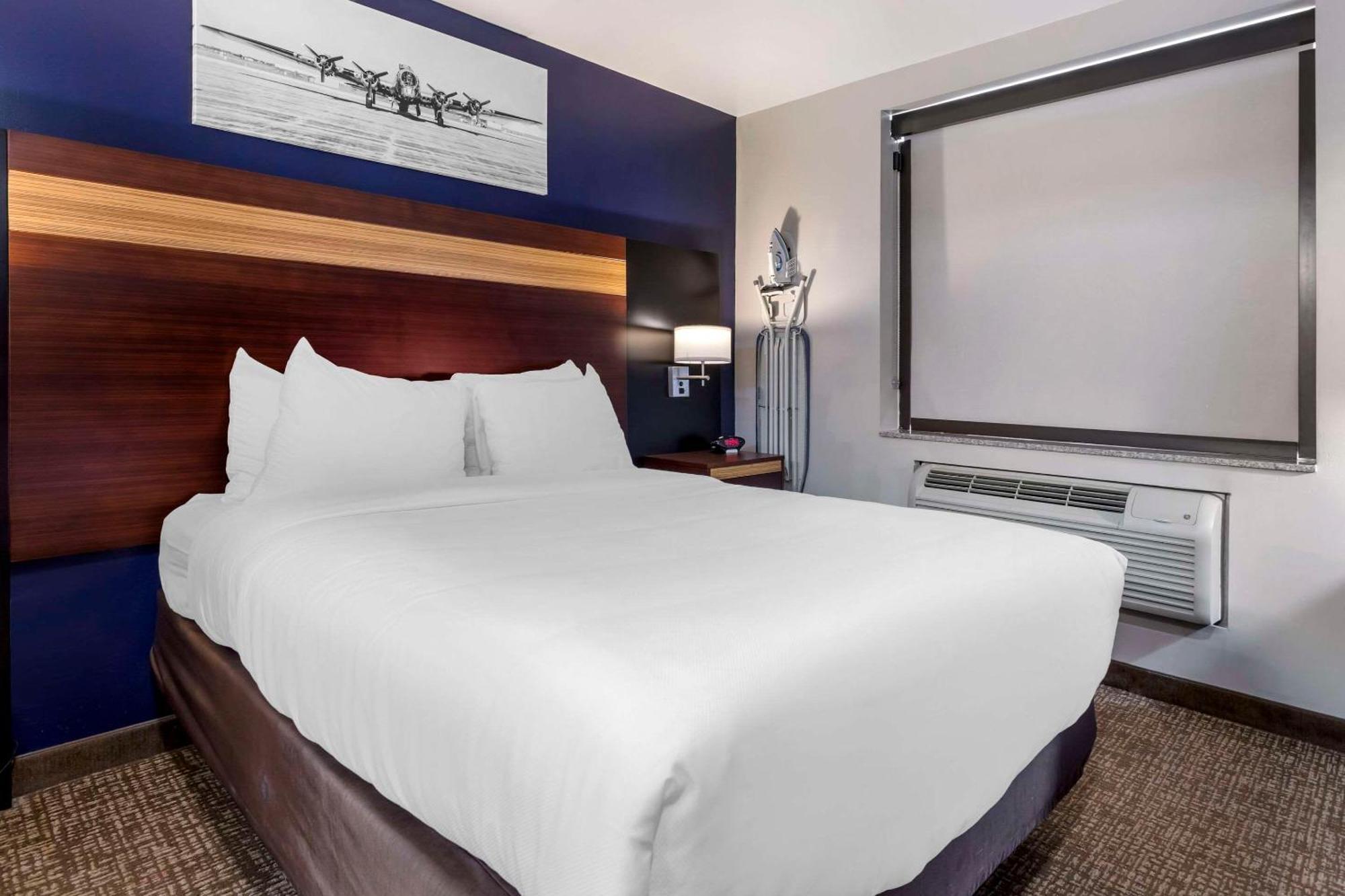 Avion Near Lga Airport, Ascend Collection Hotel 3*