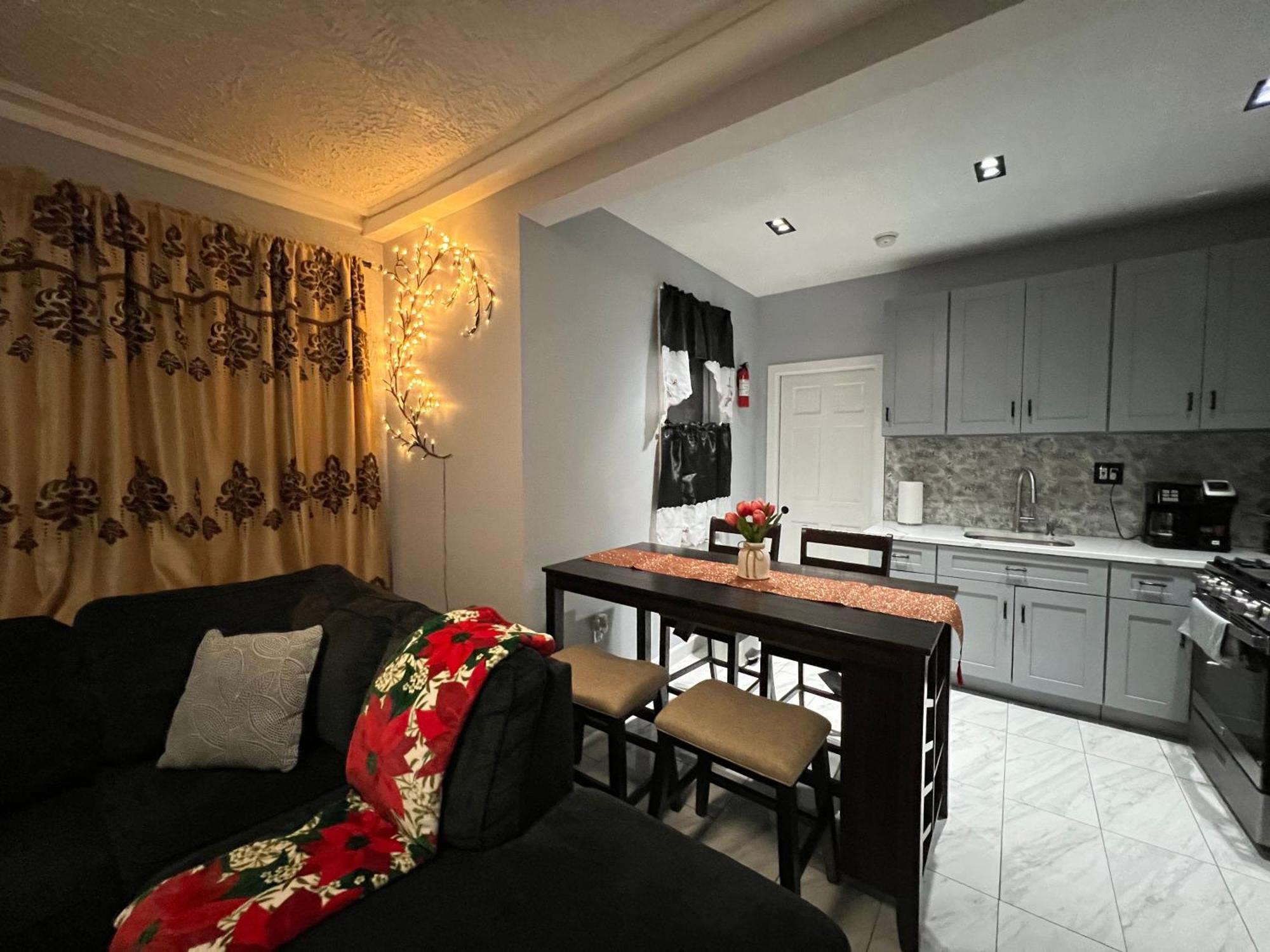 3 Bedrooms In 2nd Floor Modern Brooklyn Home, Close To J Train Maison d'hôtes New York