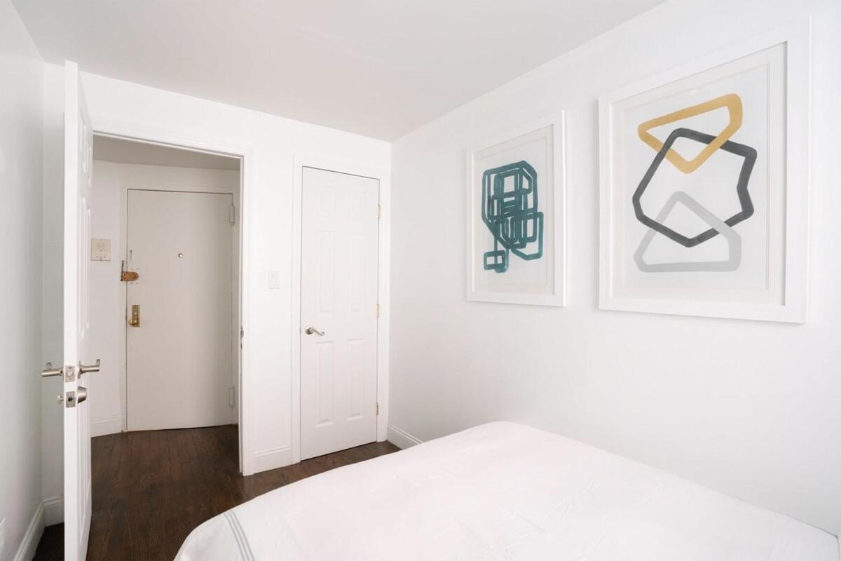 1435-3 3 Bedrooms 2bath W&d Prime Upper East