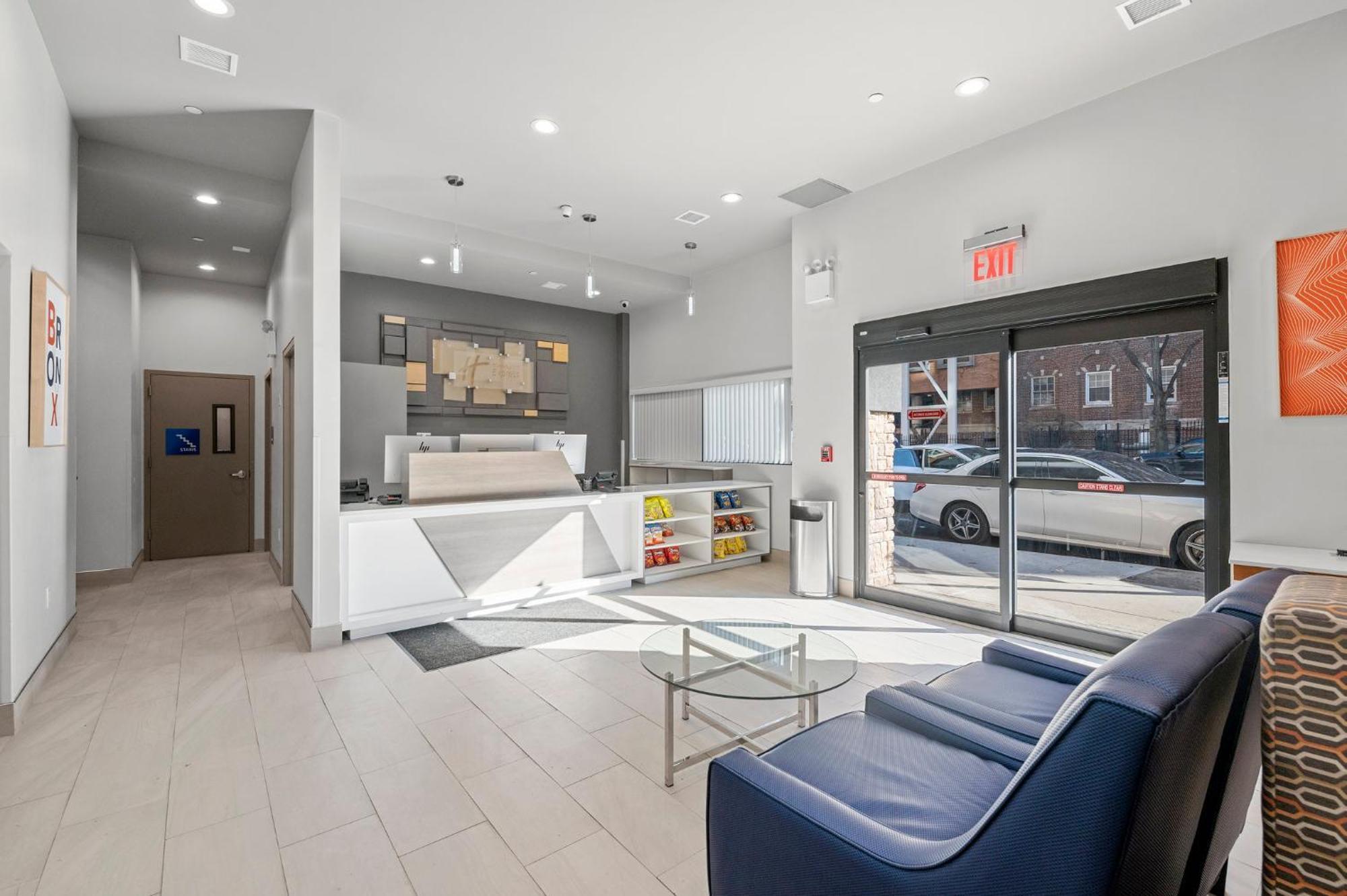 Hotel Express & Bronx - Nyc By Ihg *