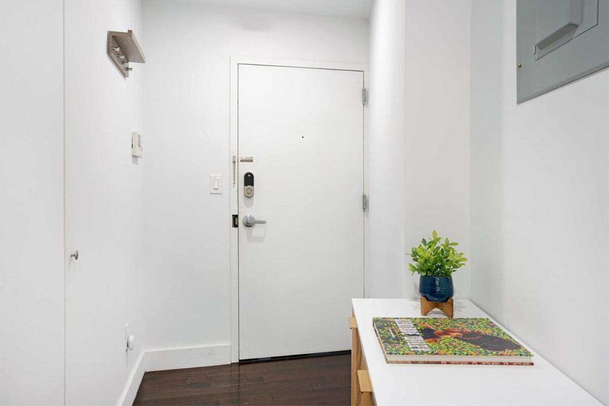 809-2b With A Private Terrace By Columbus Circle Apartamento *