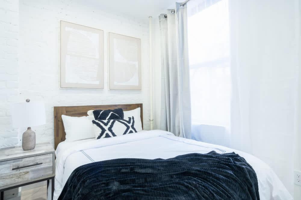 180-2 Brand New 2br 1bath East Village Appartement *