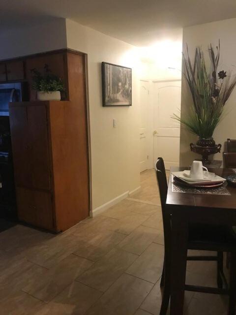 Spacious Comfy In Cozy Classy Duplex Casa de hóspedes