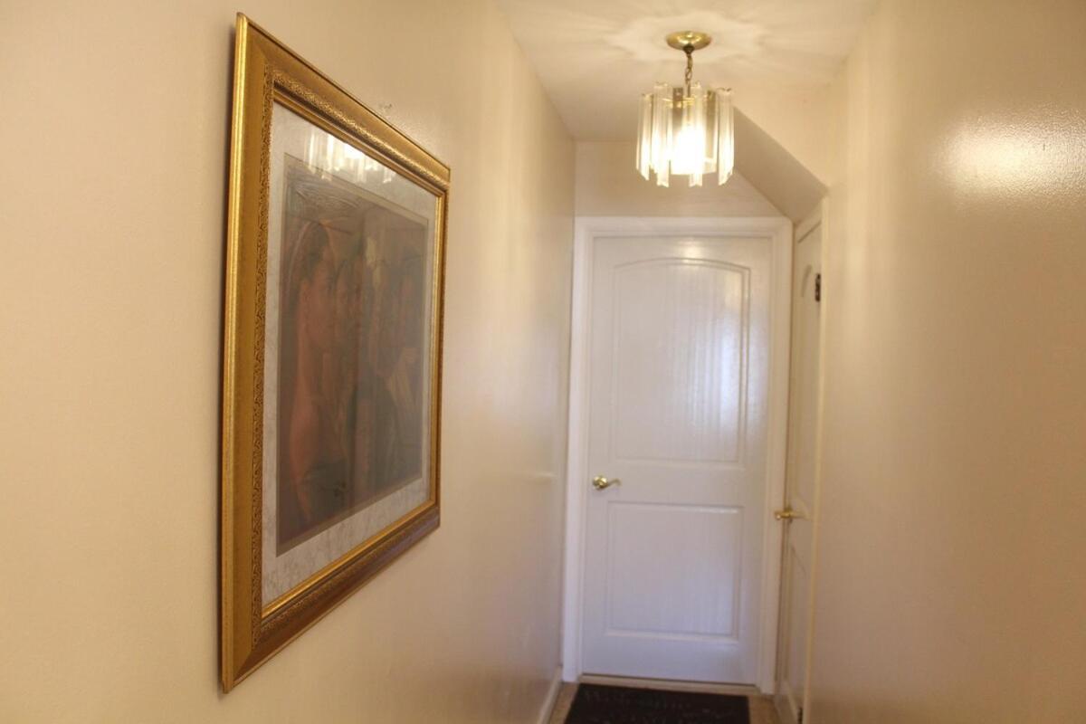 Casa de hóspedes Spacious Comfy In Cozy Classy Duplex