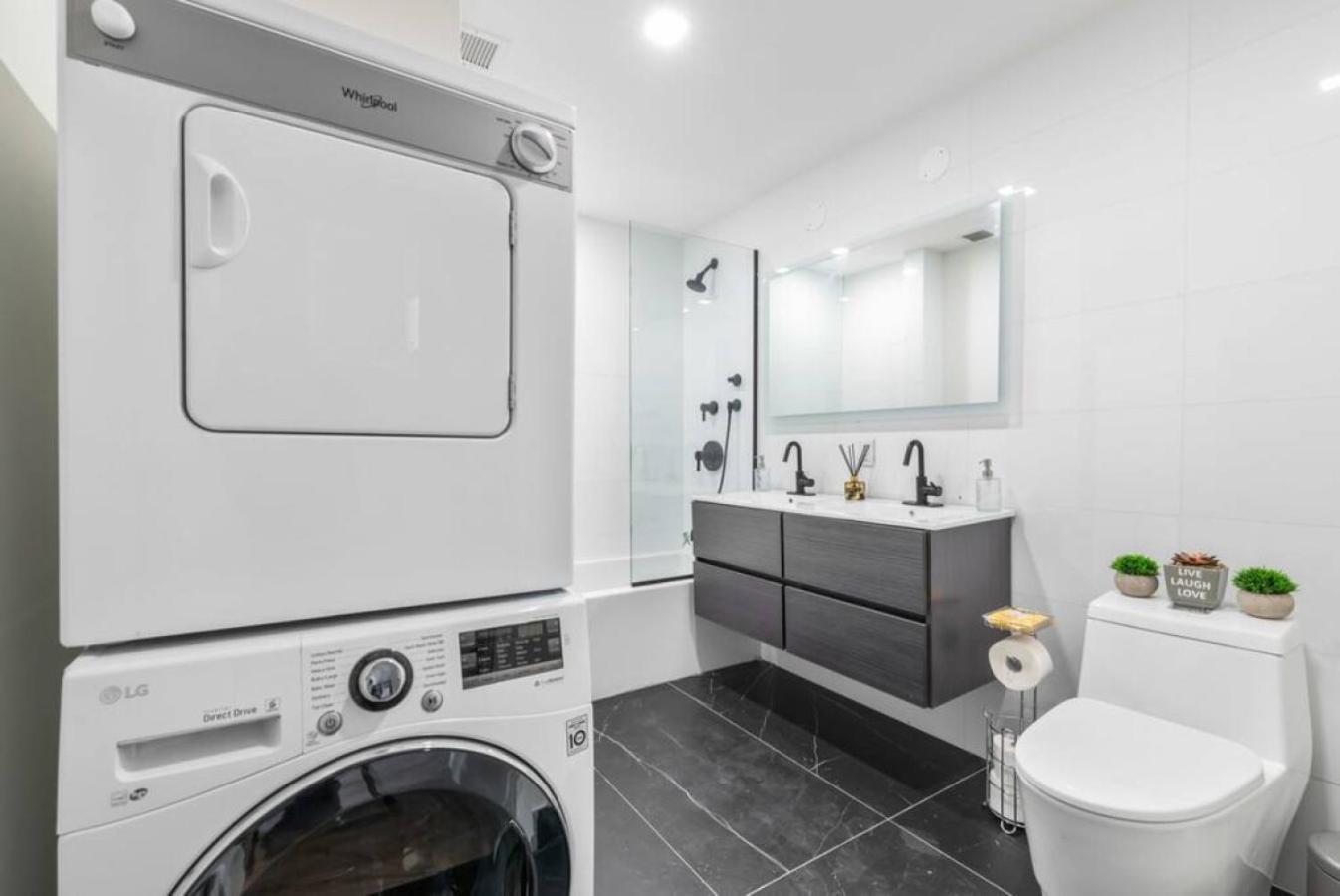 3br Penthouse With Massive Private Rooftop Appartement New York