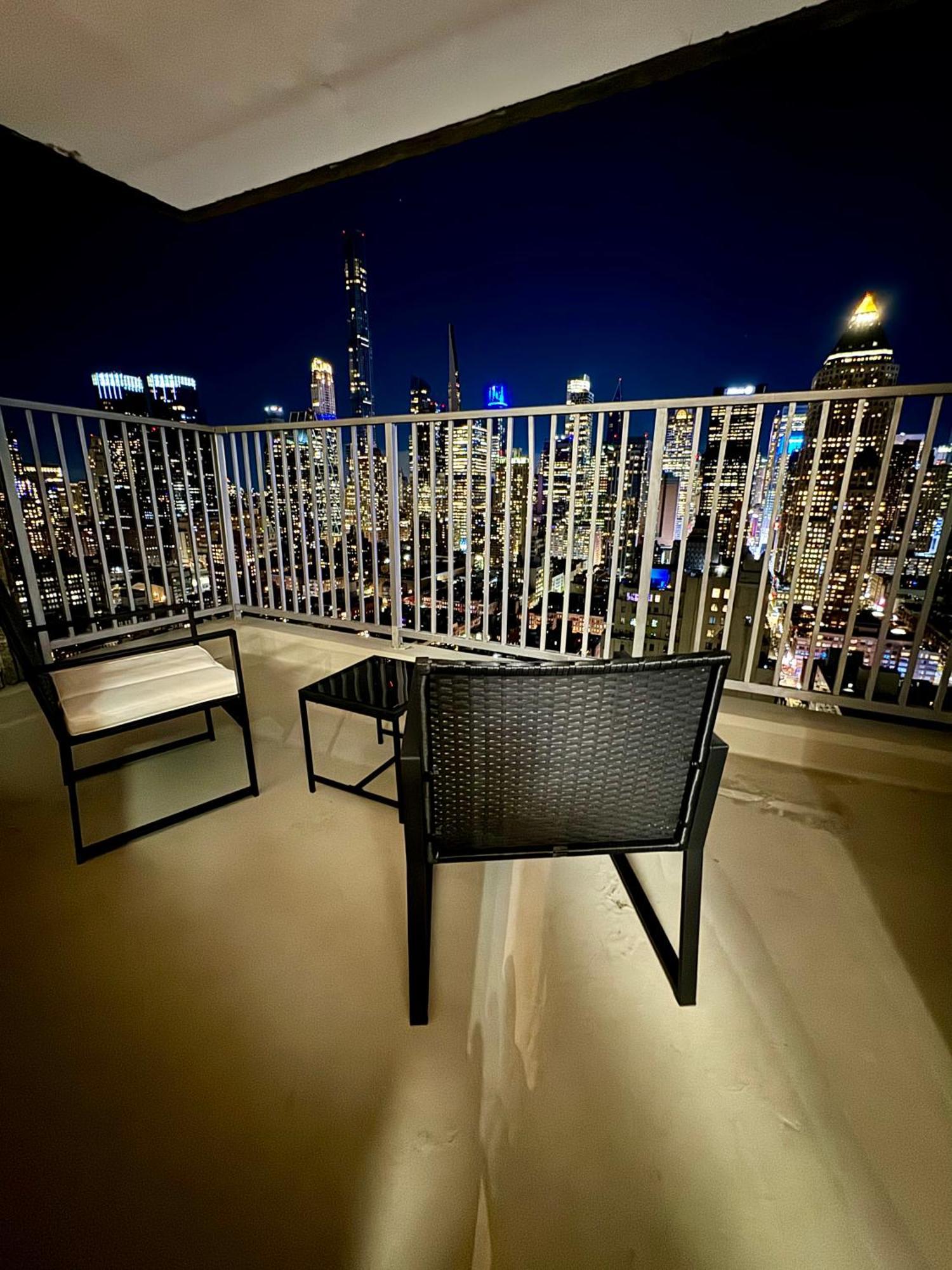 Appartement Midtown High Floor Fantastic Panoramic View Corner 2 Bedroom *
