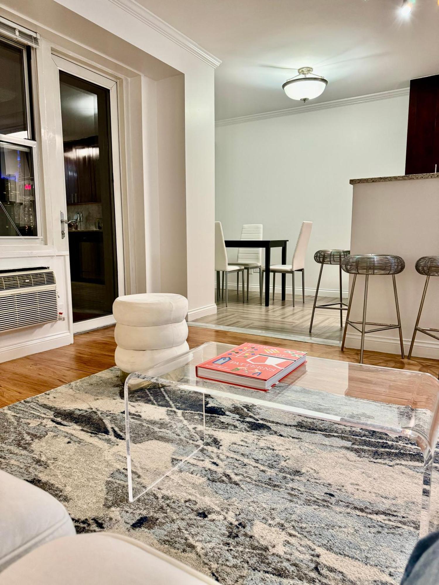 Appartement Midtown High Floor Fantastic Panoramic View Corner 2 Bedroom *