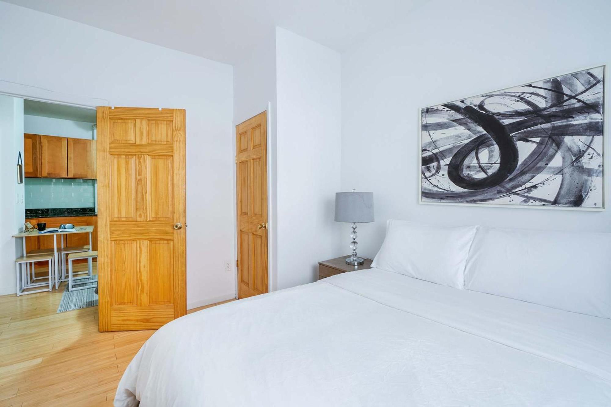 102-1a Value 2br Near Park Appartement