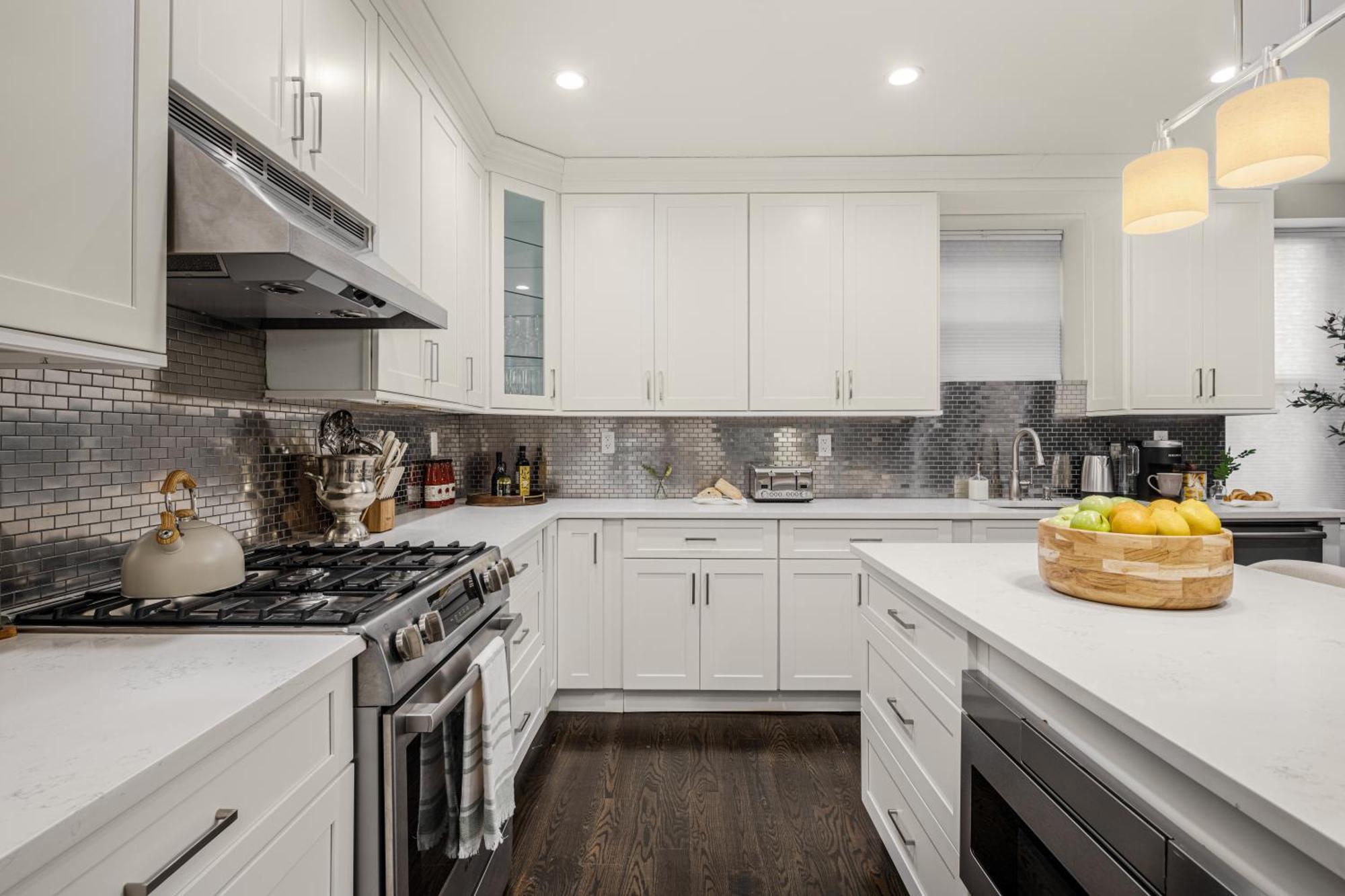 Stylish 3br Designer In Harlem With Parking Appartement New York