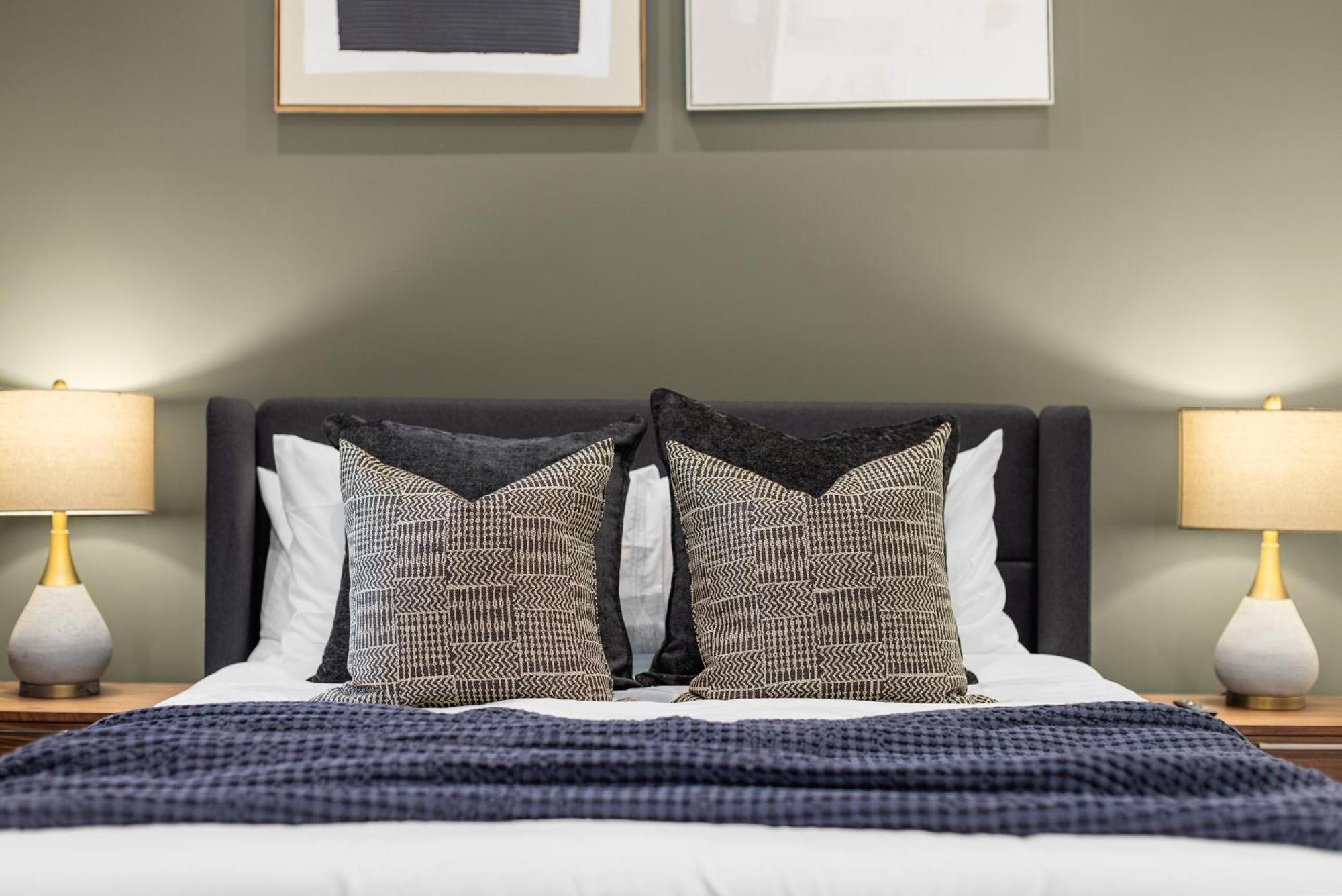 Stylish 3br Designer In Harlem With Parking Appartement