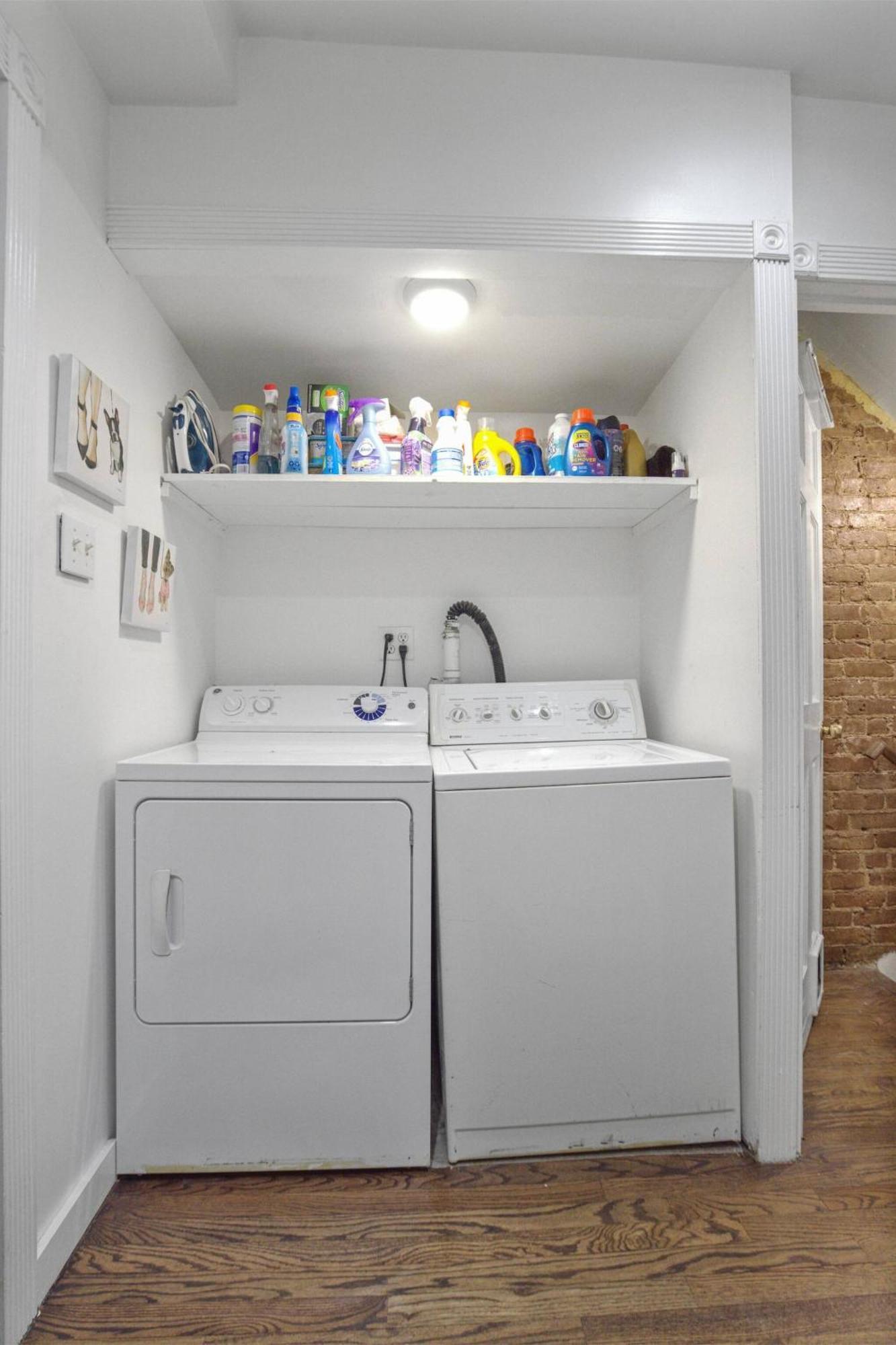 Apartment 3br Nyc Brownstone Game Backyard Patio *