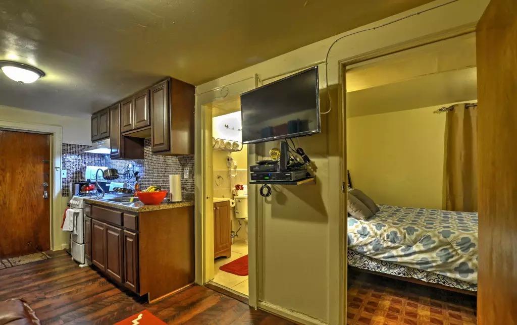 Two Bedroom - North East Bronx Appartement New York