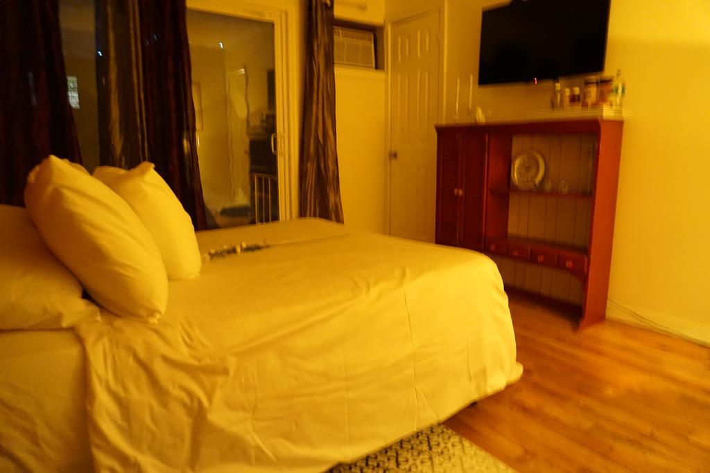 The Chauncey House Albergue *