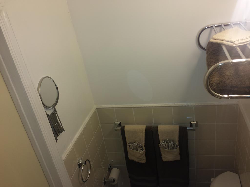 Studio And 1 Bedroom - Bronx Appartement