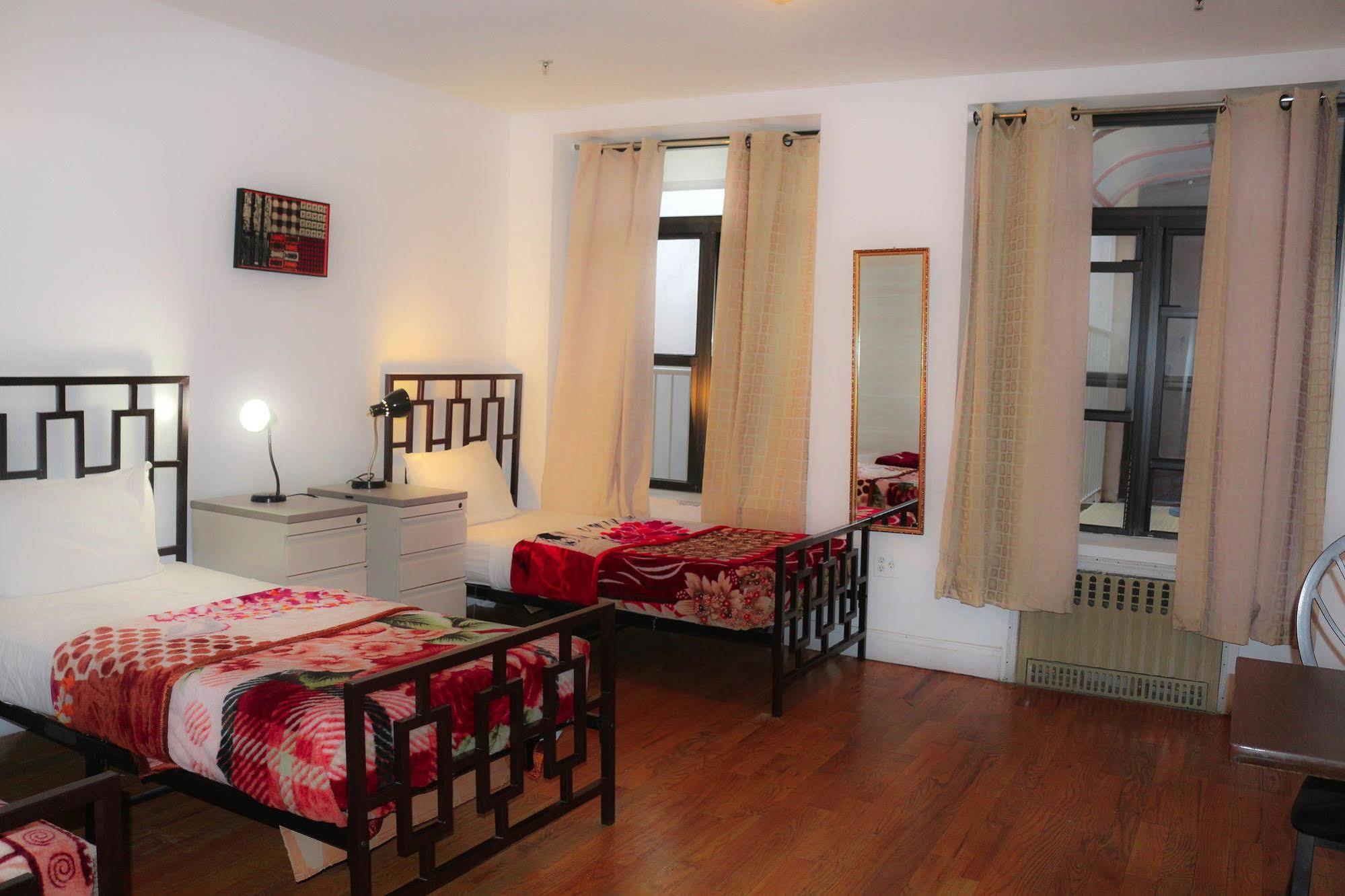 Auberge de jeunesse Ny Moore *