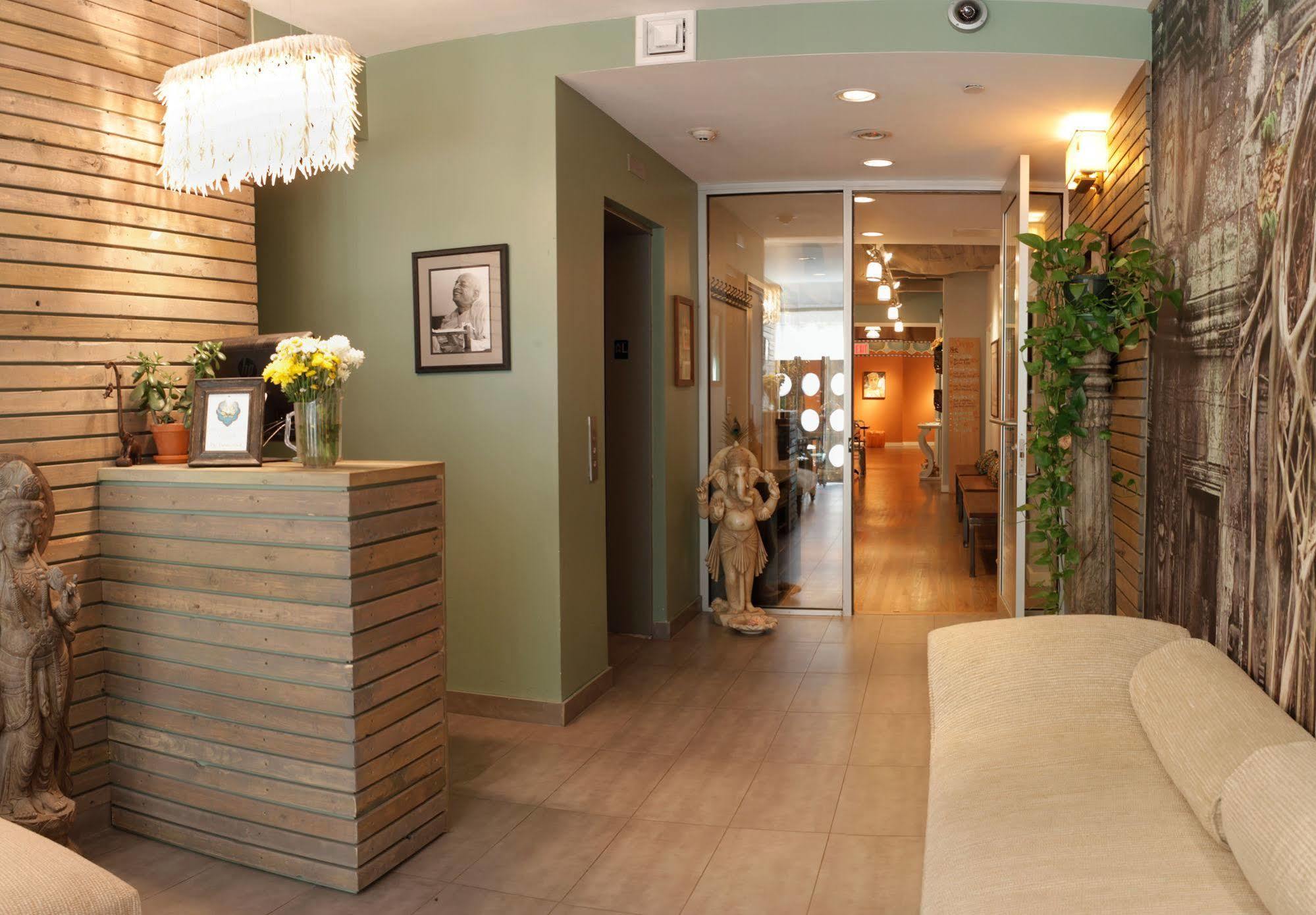 Pensión Sanctuary Nyc Retreats 4*