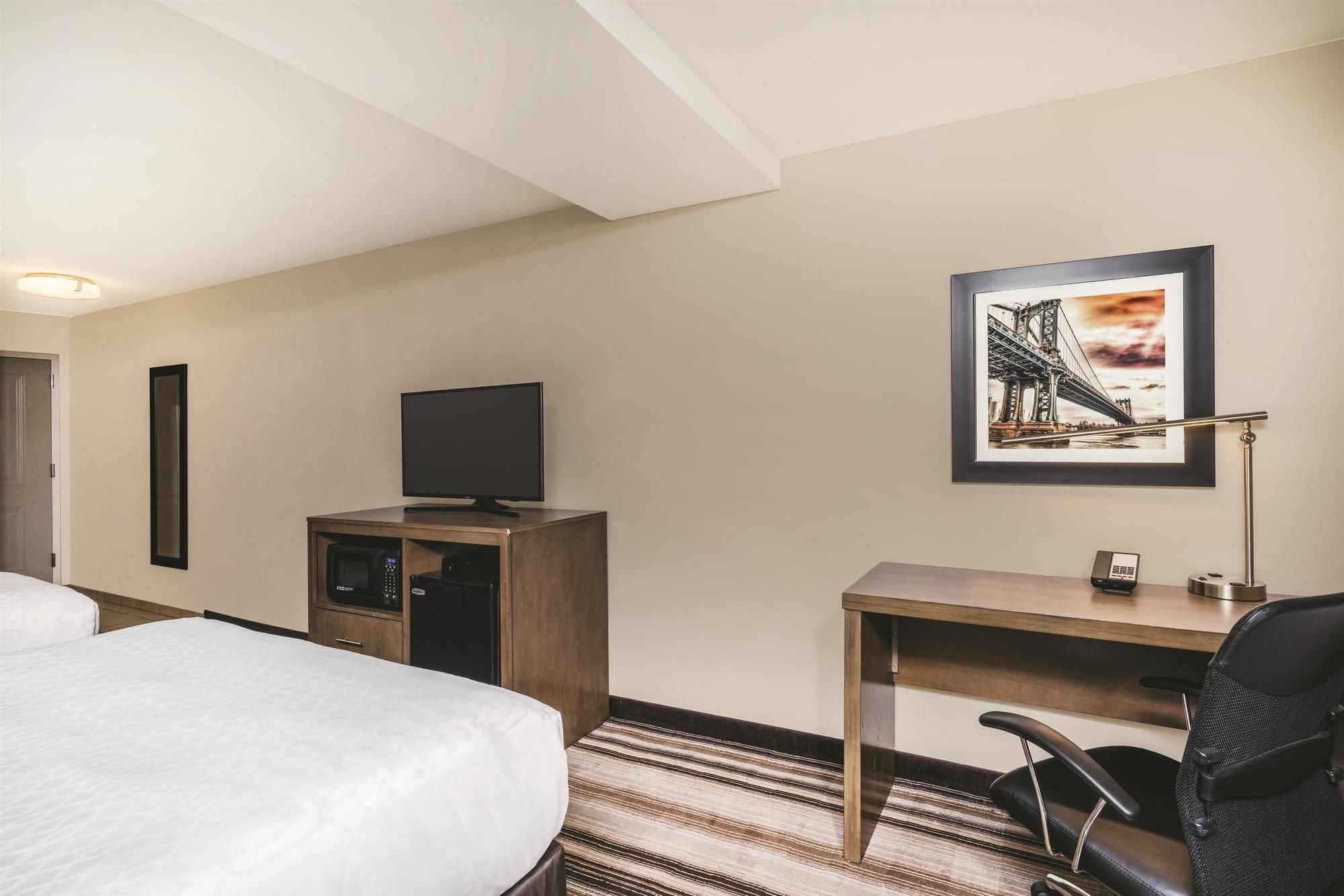 Hotel La Quinta By Wyndham Brooklyn 3*