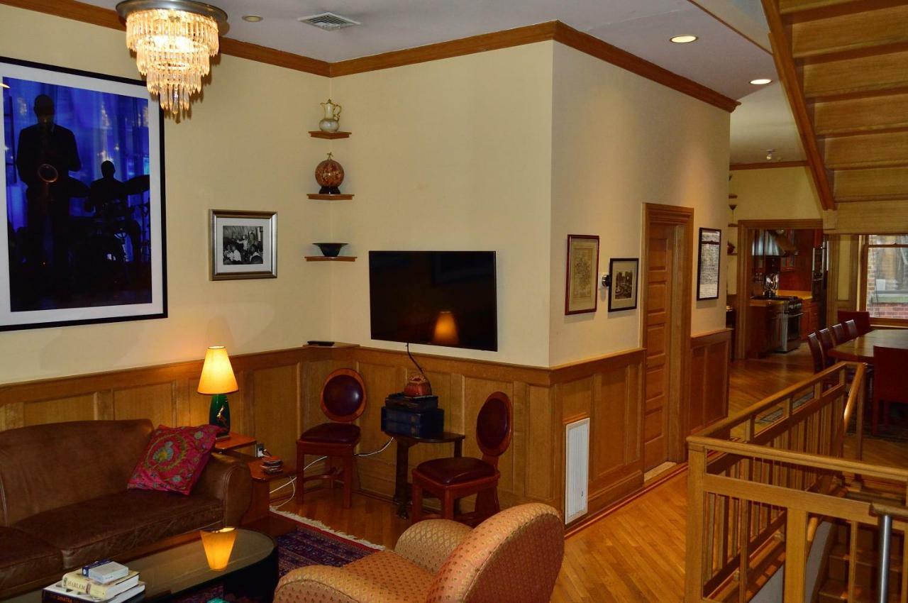 Harlem Jazz Getaway Mansion. Hébergement de vacances New York