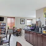 Days Inn By Wyndham Jamaica / Jfk Airport