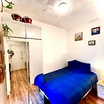 2 Bedrooms Apartment 1 Stop From Manhattan - Free Parking And First Floor !