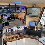 Oceanfront 3-decks Condo @ Yacht