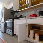 Stunning Private Room Suite 2 With Private Bathroom In Duplex Apartment In Brooklyn, Ny