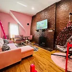Pink Paradise Pavilion: Nyc Most Insta-Worthy Spot